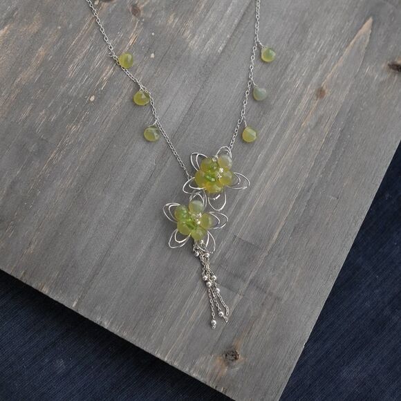 Hand Wrought Sterling Silver Flower Tassel Necklace Green Faceted Beads  Pearls - Picture 12 of 13